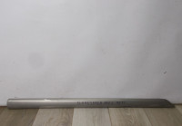 Молдинг двери передний правый бу Skoda Yeti OEM 5L0853516A