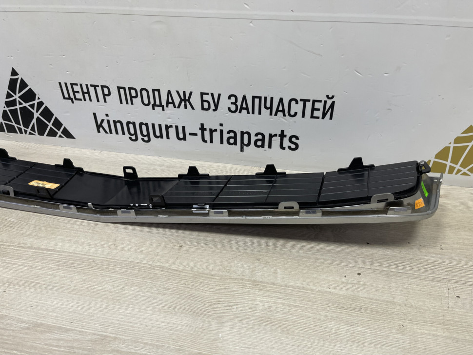 Решетка переднего бампера Cadillac Escalade 4 2014 OEM 23181987